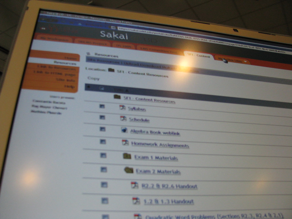 A job search dashboard showing progress bars and a list of opportunities.